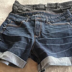 Casual Denim Jean Shorts - Blue and Black